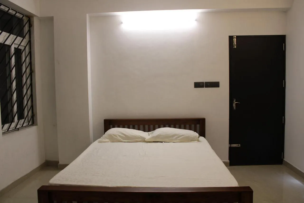 Bmran Apartment R Kochi 0*,
